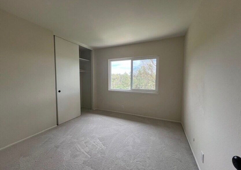 Building Photo - 23806 Lagarto