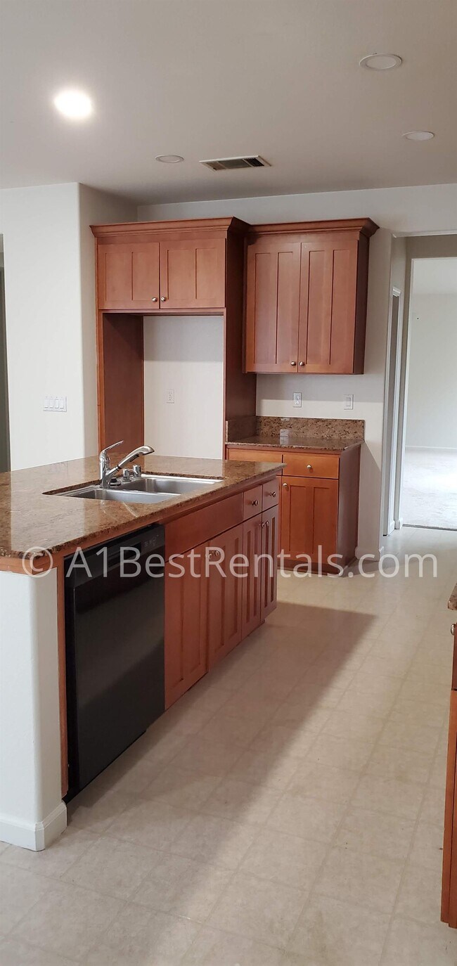 Building Photo - 2513 Guadalajara Dr