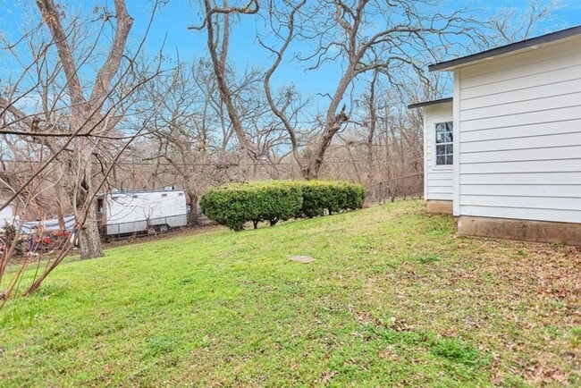 Building Photo - 5175 Cardiff St