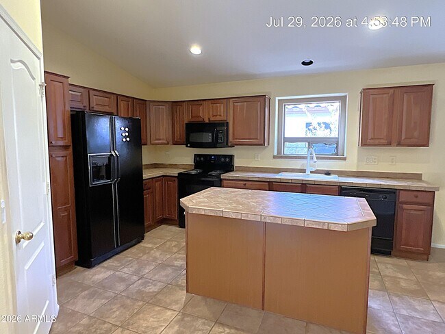 Building Photo - 5431 N Ormondo Way
