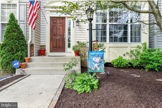Building Photo - 2372 Battery Hill Cir