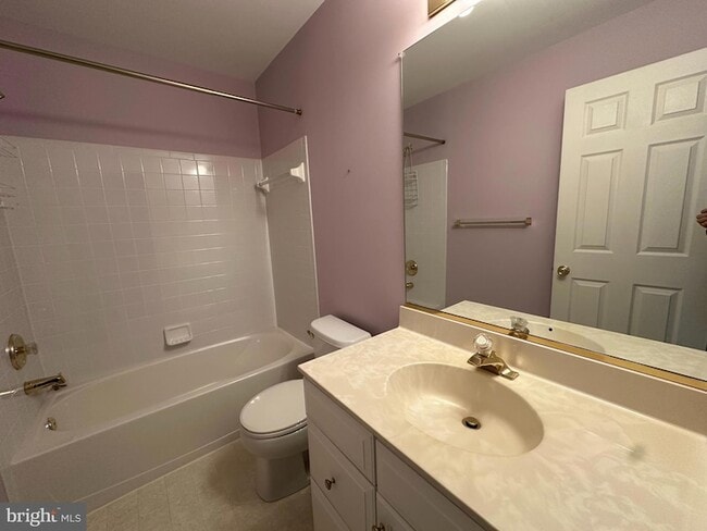 Building Photo - 355 Rockmeade Dr