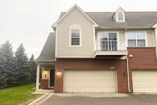 Primary Photo - 43228 Pendleton Cir