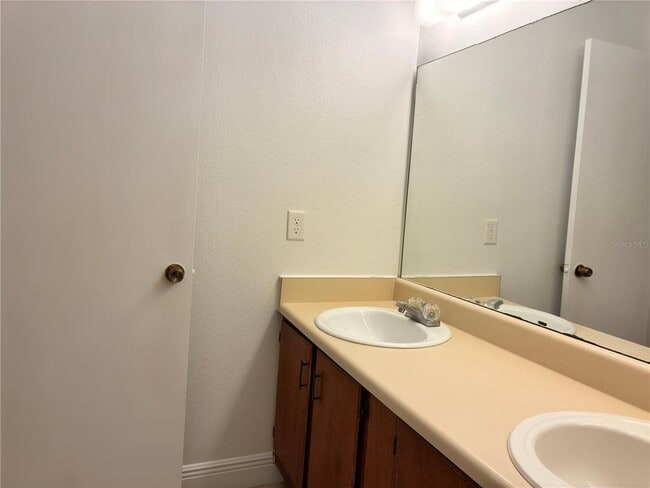 Building Photo - 651 Trinidad Ct