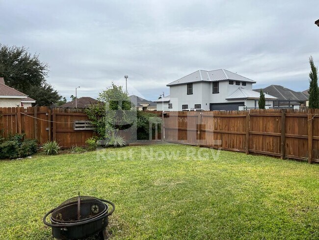 Building Photo - 1909 Ezekiel St