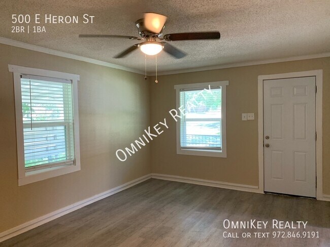 Building Photo - 500 E Heron St