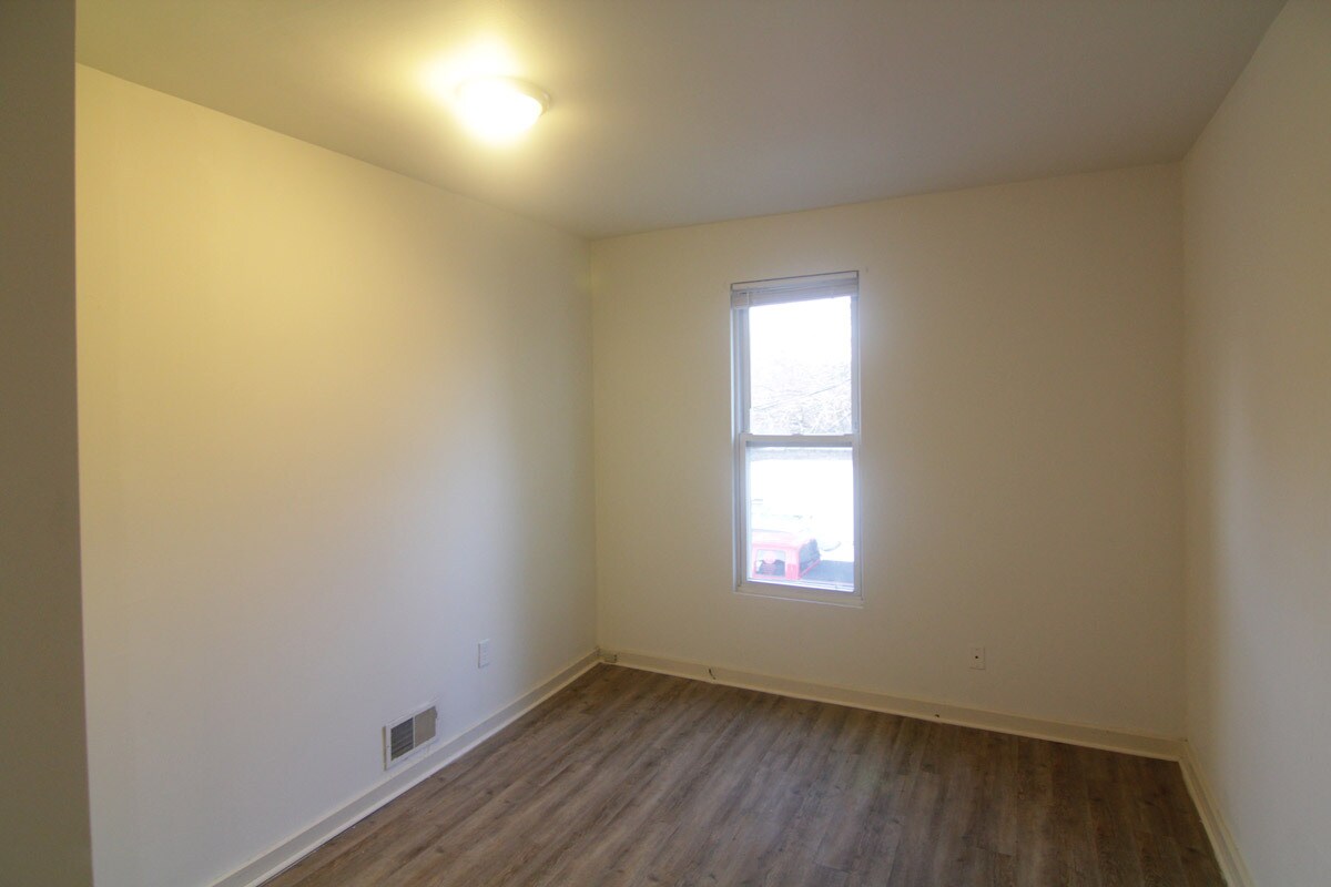 Building Photo - 412 Union St