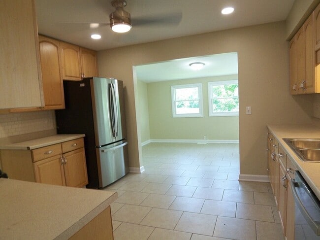 Building Photo - 3835 Winston Dr