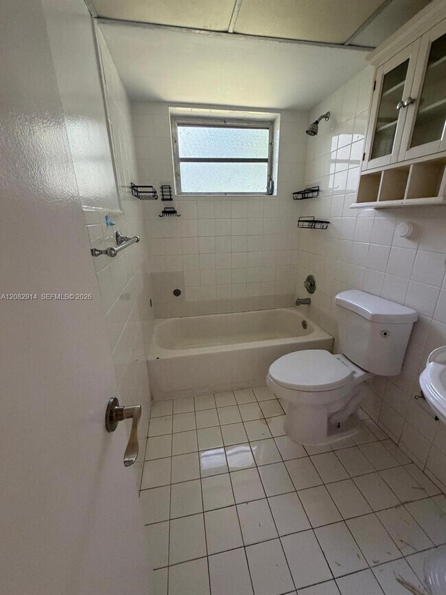 Building Photo - 7752 SW 106th St
