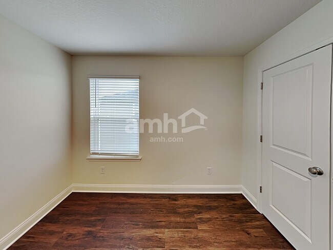 Building Photo - 8615 Belfort St