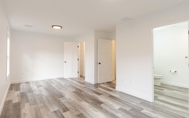 Building Photo - 359 Monadnock St