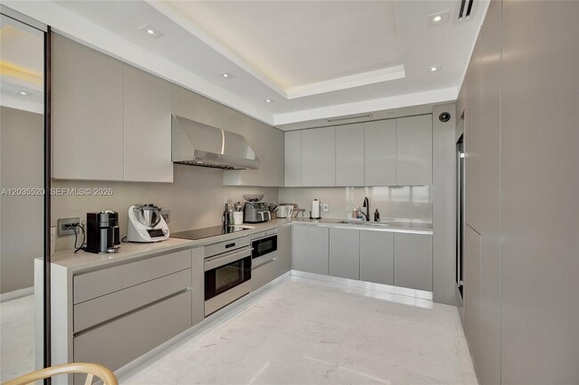 Building Photo - 800 Claughton Island Dr