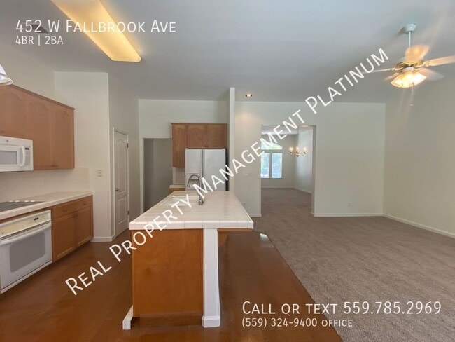 Building Photo - 452 W Fallbrook Ave