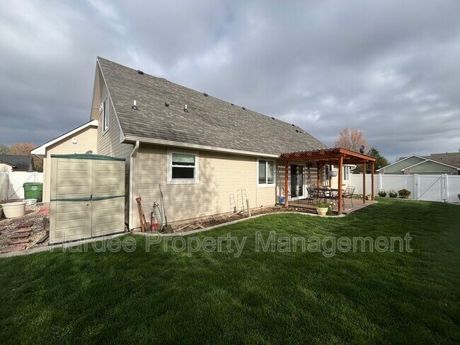 Building Photo - 3313 W Cherry Ln