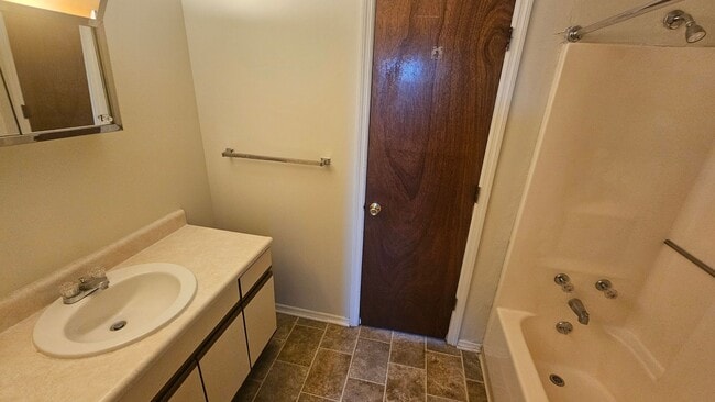 Building Photo - College Park - August 2026