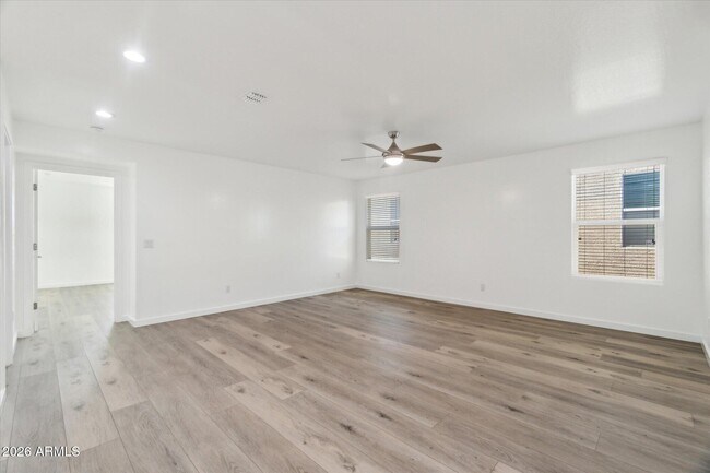 Building Photo - 37292 Yellowstone Dr