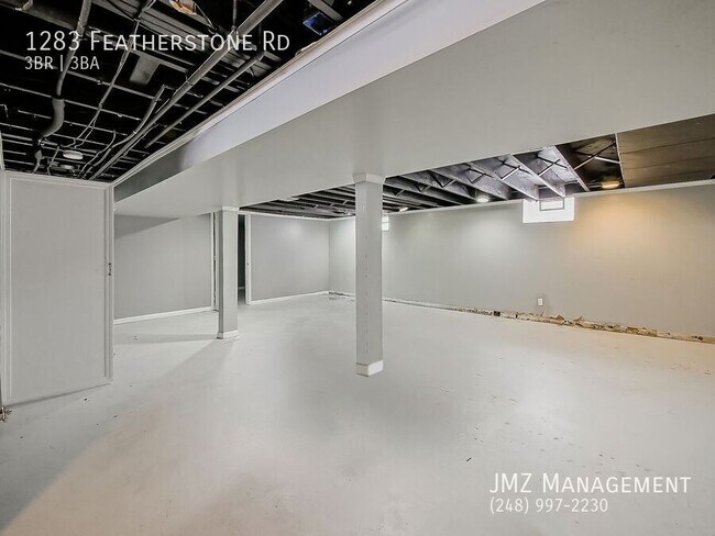 Building Photo - 1283 Featherstone Rd