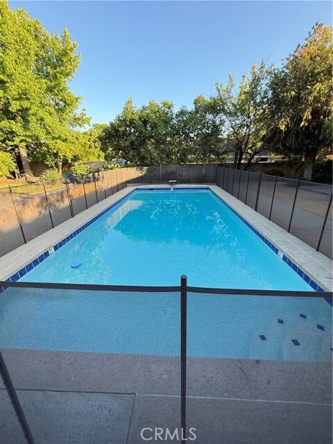 Building Photo - 880 N Gainsborough Dr