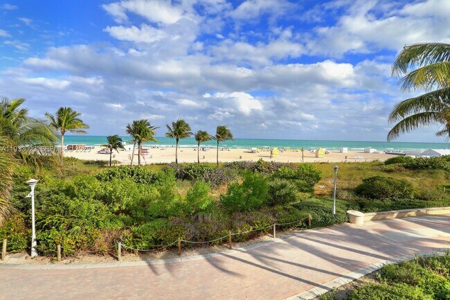 Building Photo - 100 Lincoln Rd