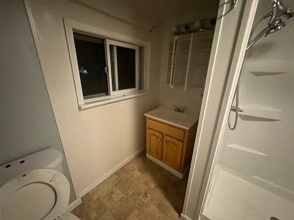 bathroom - 419 Corner St