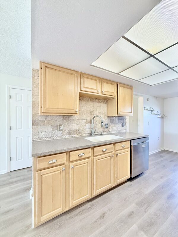 Building Photo - 2131 Ridge Rd