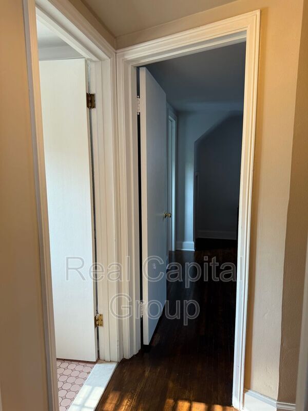 Building Photo - 226 Capen Blvd