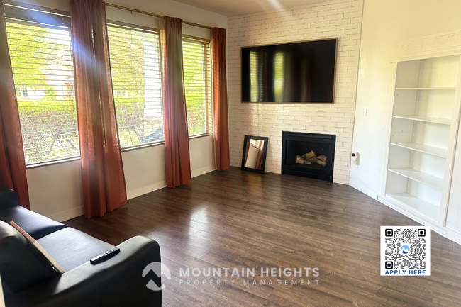 Building Photo - 10983 Sunup Way