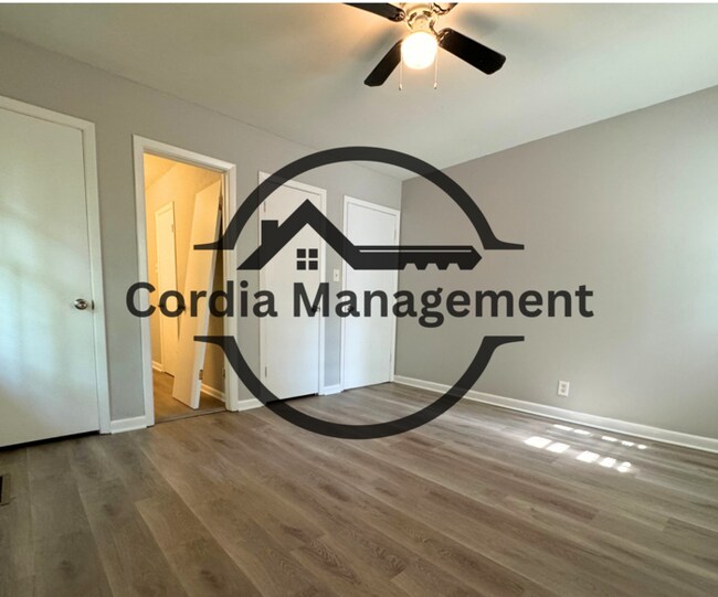 Building Photo - 3 Bedroom Home in Decatur on Malibu with B...
