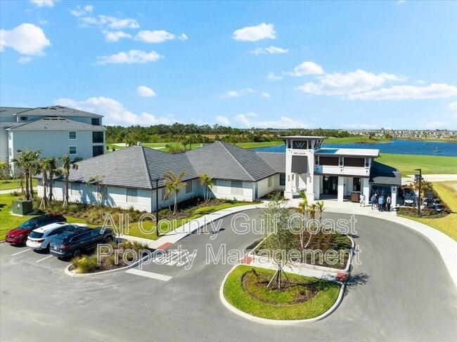 Building Photo - 12240 Wellen Golf St