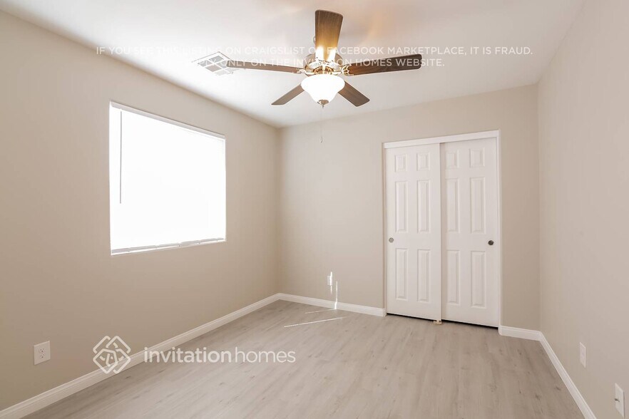 Building Photo - 9291 S Park St