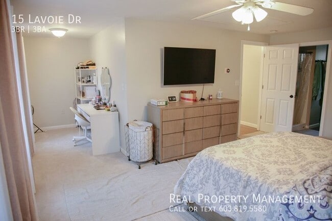 Building Photo - Inviting 3 Bed, 2.5 Bath Home Nestled in N...