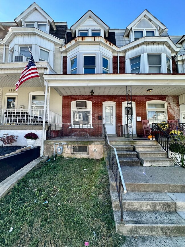 Building Photo - Renovated 4 bedroom, 1.5 bathroom house in South Allentown!