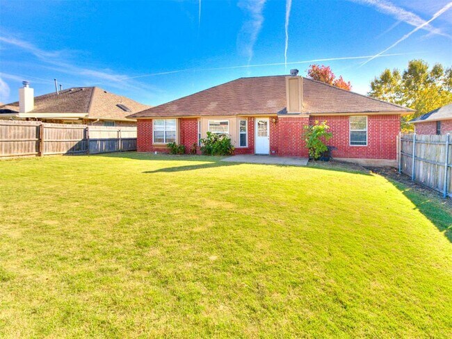 Building Photo - 15113 Stone Meadows Dr