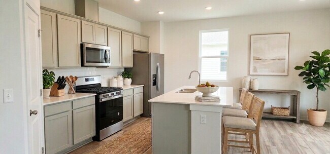 Building Photo - Beautiful 2025-Built Home in a Desirable Newer Neighborhood!