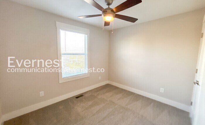 Building Photo - 220 Croleywood Ln