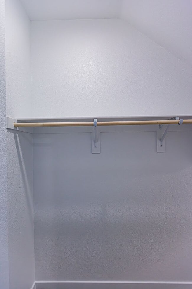 Building Photo - Brand New Home