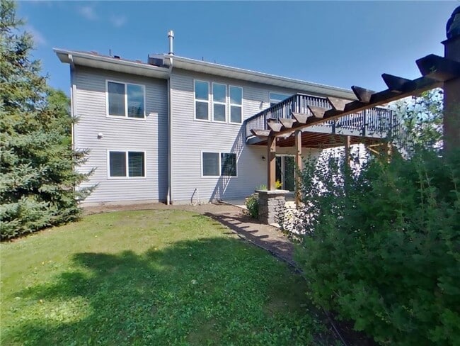 Building Photo - 19280 Castle Ct