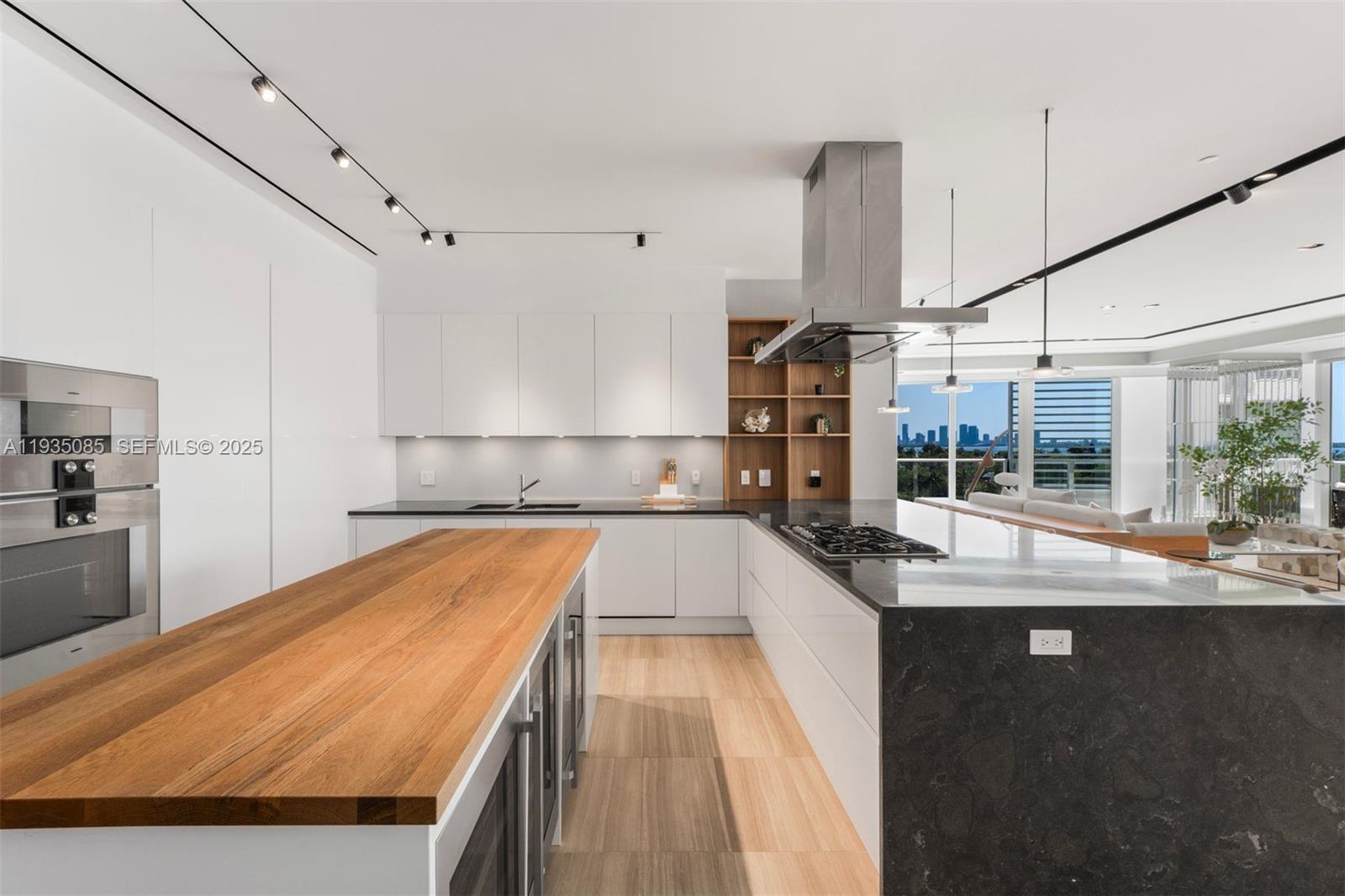 Building Photo - 4701 N Meridian Ave