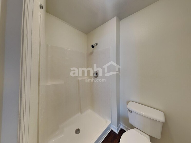 Building Photo - 3411 Talisman Dr