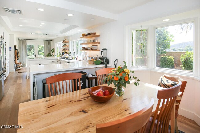 Building Photo - 947 Driftwood Cir