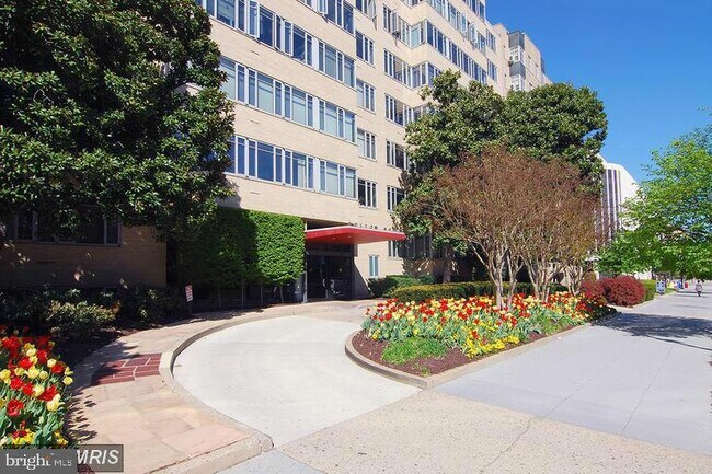 Building Photo - 1711 Massachusetts Ave NW