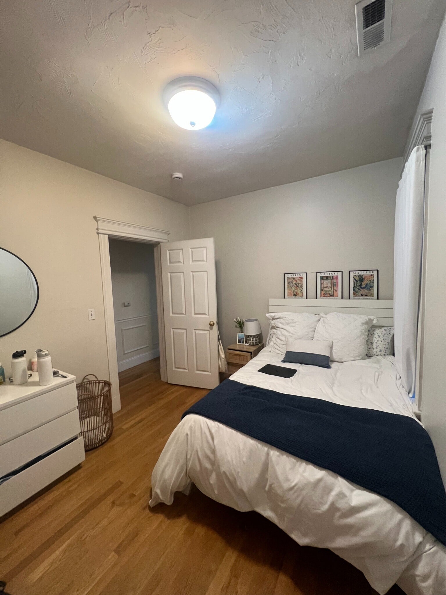 Building Photo - 190 L St