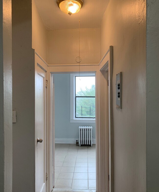 Building Photo - 1013 N Broad St