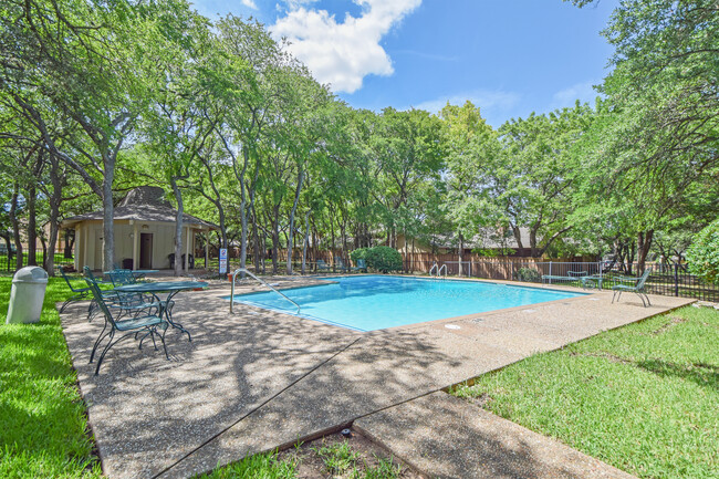 Building Photo - 3 Bedroom Townhouse - Northwest Hills