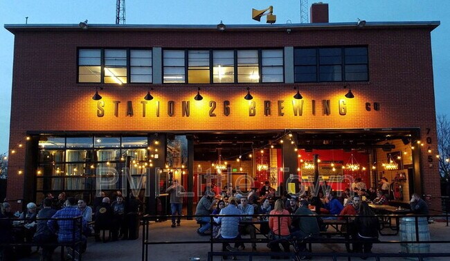 Building Photo - 3620 Hudson St