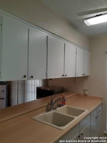 Building Photo - 3 br, 1.5 bath House - 6731 Red Bluff