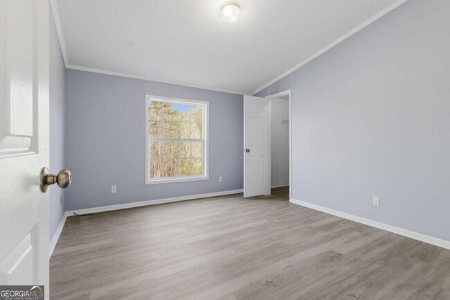 Building Photo - 5320 Long Branch Rd