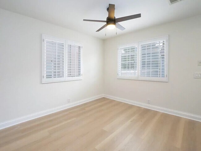 Building Photo - 26105 Frampton Ave