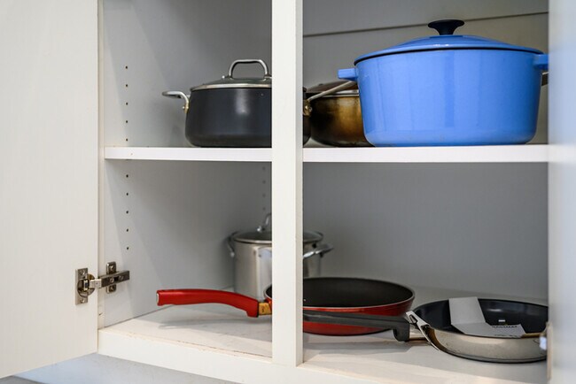 Building Photo - 110 Sugar Cane