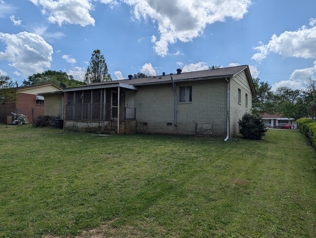 Building Photo - 155 Cone Dr